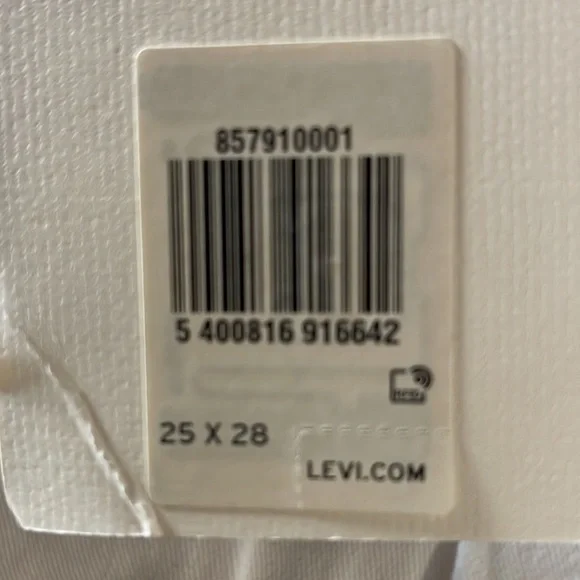 Levi's® PremiumBALLOON LEG WOMEN'S PANT “25 X 28”